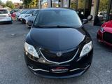 Lancia Ypsilon 1.2 69 CV 5 porte - schwarze Lancia Ypsilon