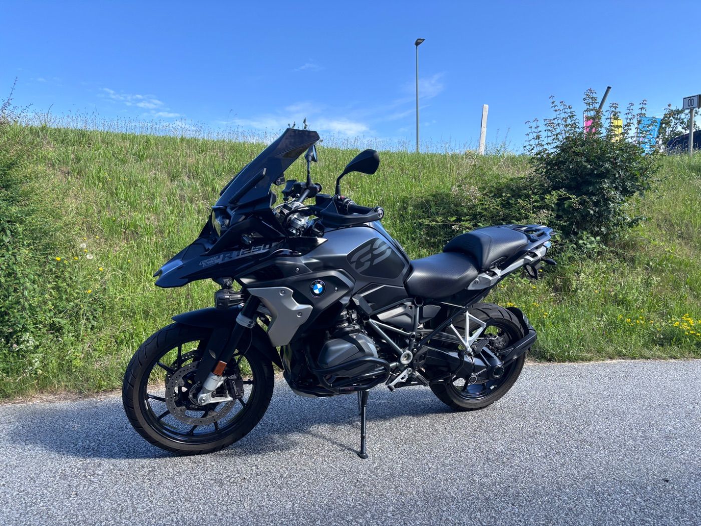 Fahrzeugabbildung BMW R 1250 GS Triple Black 4 Pakete, sehr gepflegt,