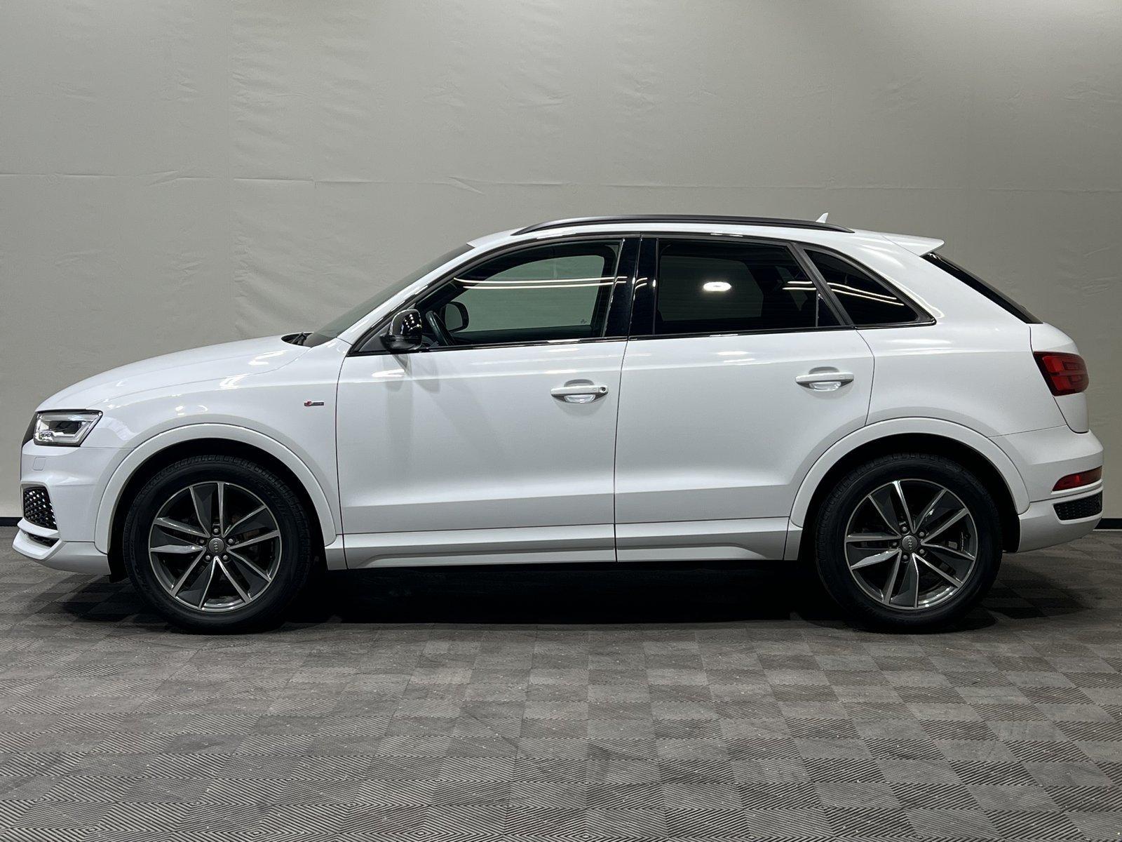 Audi Q3 Sport 2.0 TDI S line +AHK+Navi+BOSE+ 8-fach !