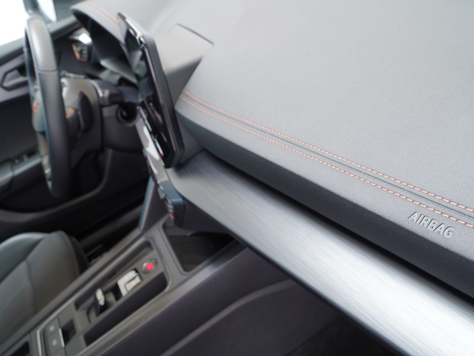 Fahrzeugabbildung CUPRA Formentor 1.5 TSI DSG LED/CARPLAY/KAMERA/PANO