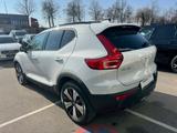 Volvo XC40 Plus Dark Recharge Plug-In Hybrid T5 Twin E - Volvo XC40 mit Hybrid-Antrieb
