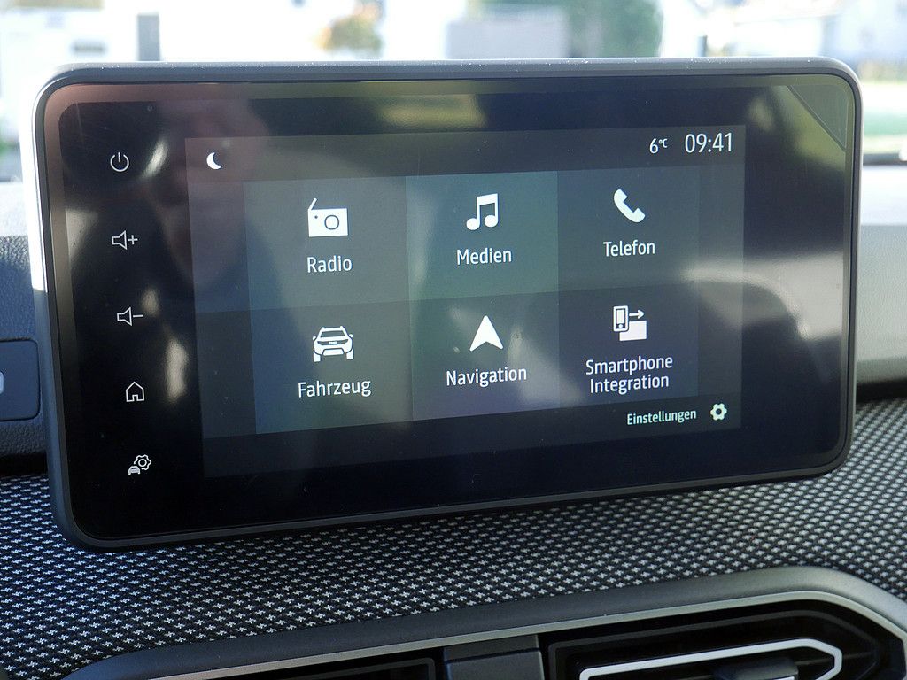 Fahrzeugabbildung Dacia Sandero Journey TCe 90 CVT AUTOMATIK