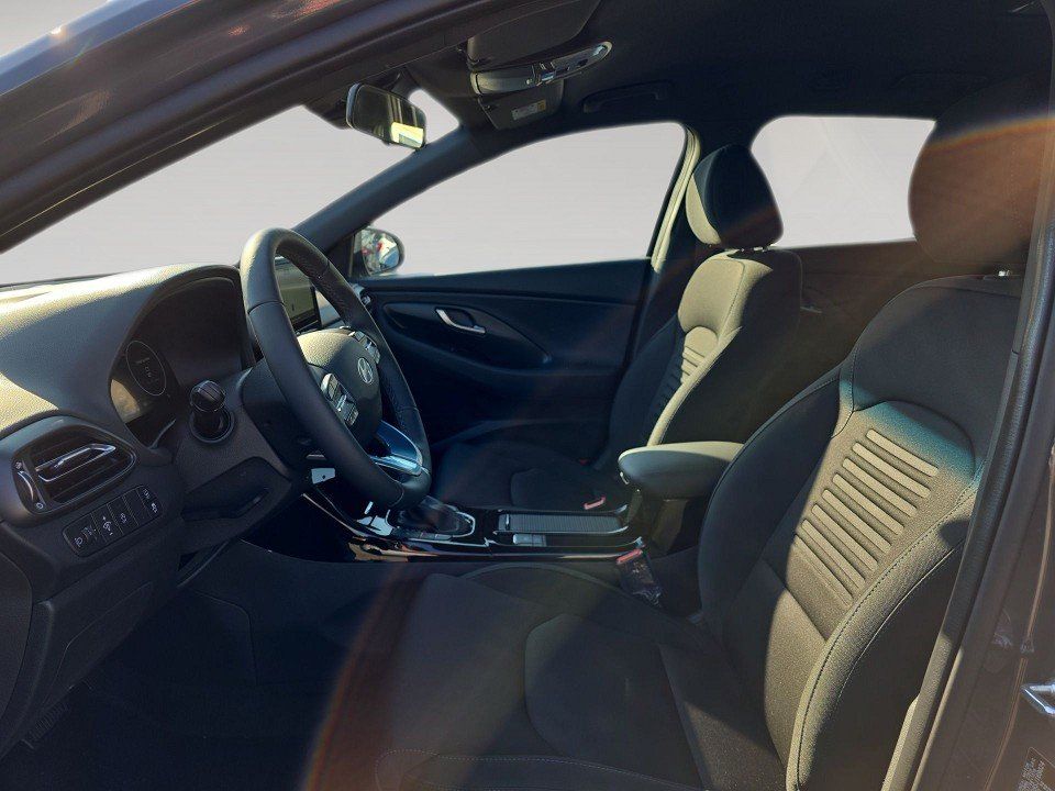 Fahrzeugabbildung Hyundai i30 Kombi 1.0T 100PS DCT ADVANTAGE