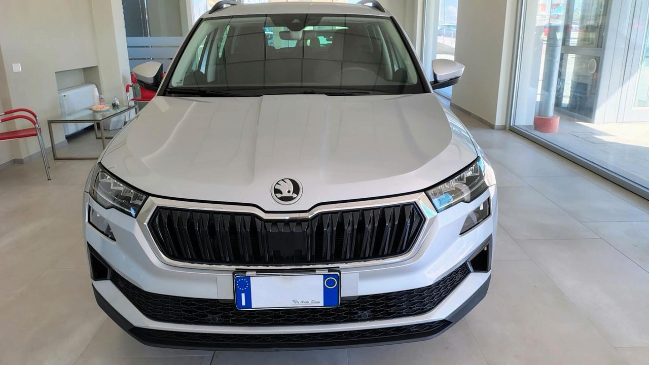 Skoda Karoq 1.0 TSI 110 CV Executive imagem 3