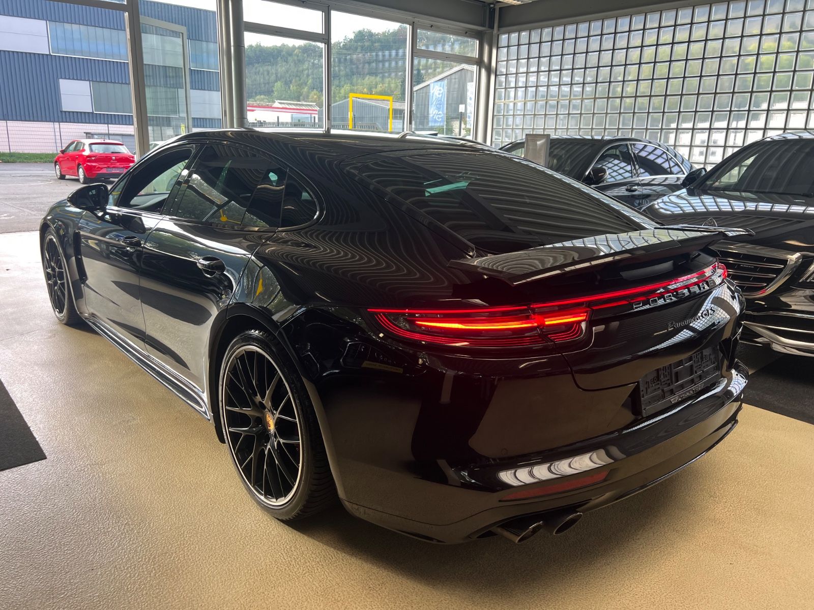Fahrzeugabbildung Porsche Panamera GTS