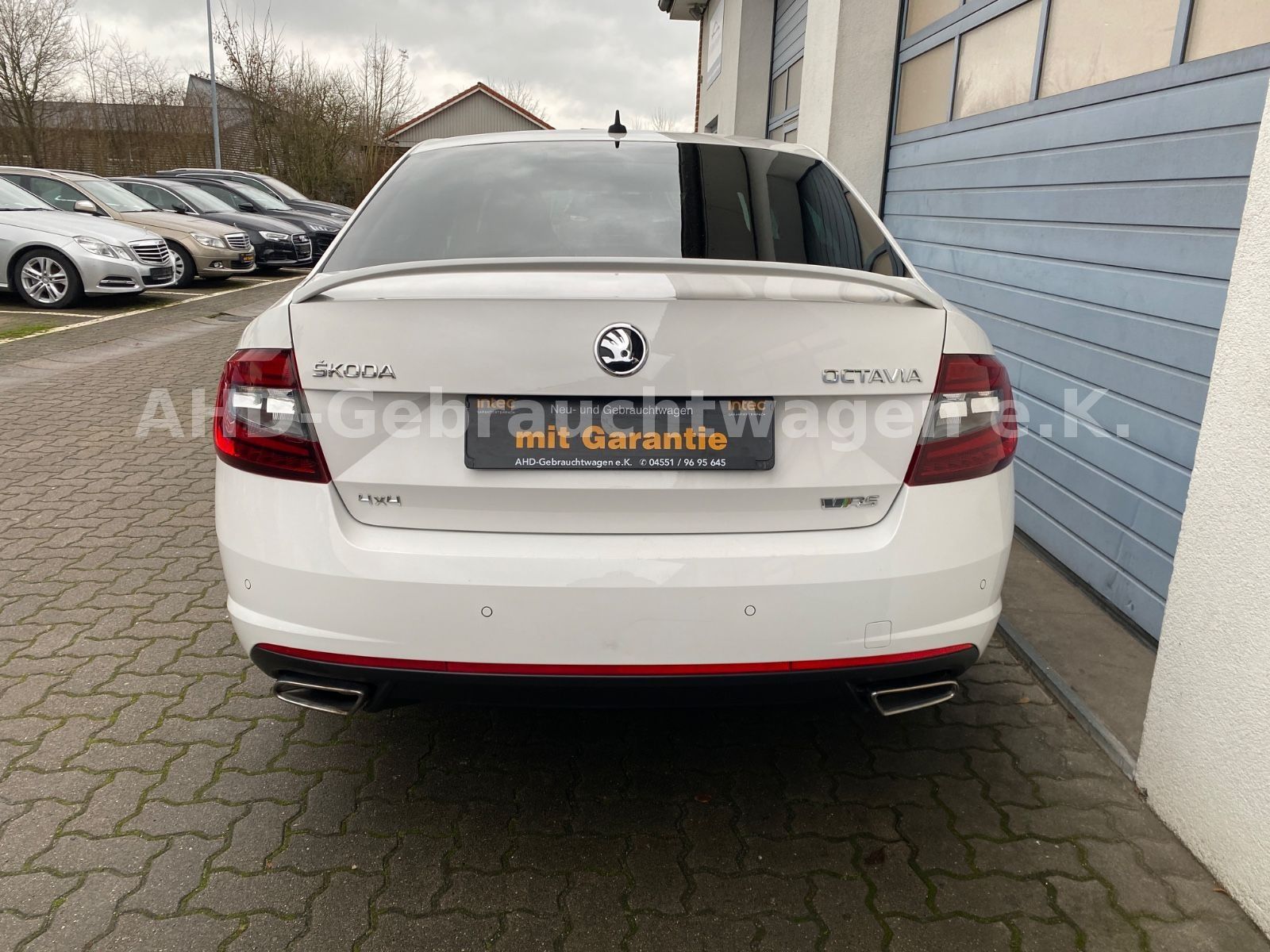 Fahrzeugabbildung SKODA Octavia Limousine RS 4x4 Challenge 2.0 TDI DSG