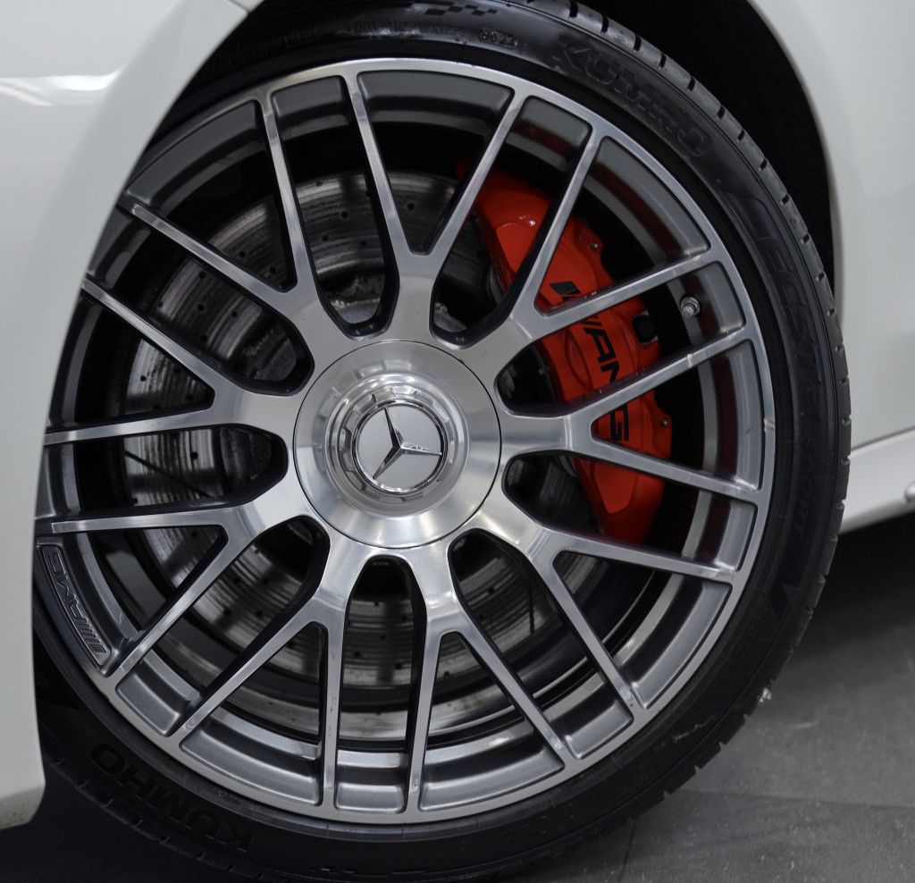 Mercedes Benz C 63 Amg
