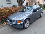 BMW 320i  - BMW 320 aus 1993: 320i
