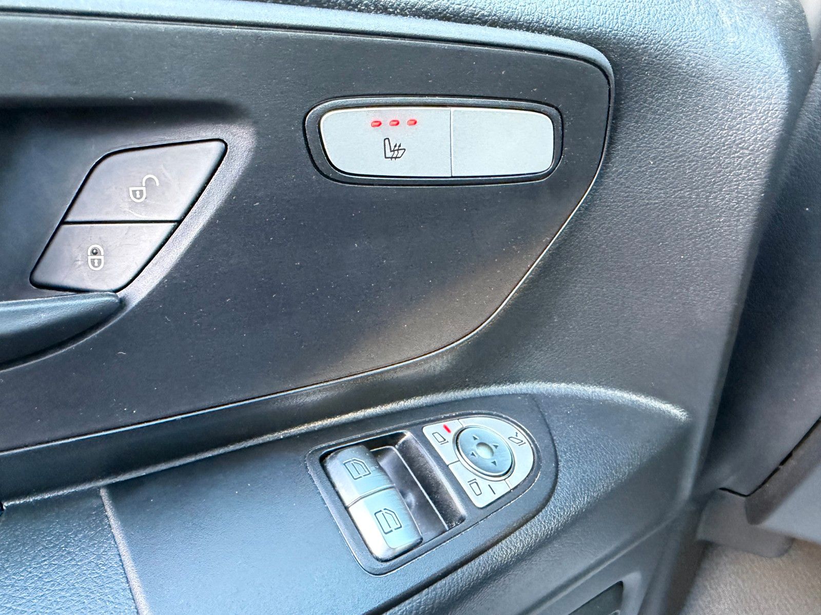 Fahrzeugabbildung Mercedes-Benz Vito 116 CDI 9G Klima Kamera MULTIBEAM