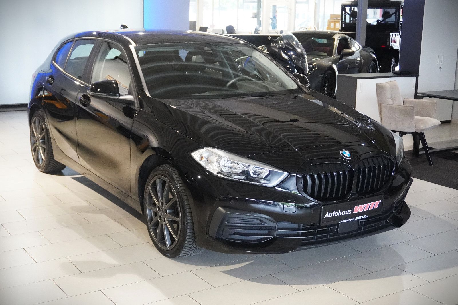 BMW 118i Limousine ~DAB~Sitzhz~18Zoll~TÜV~ACC~