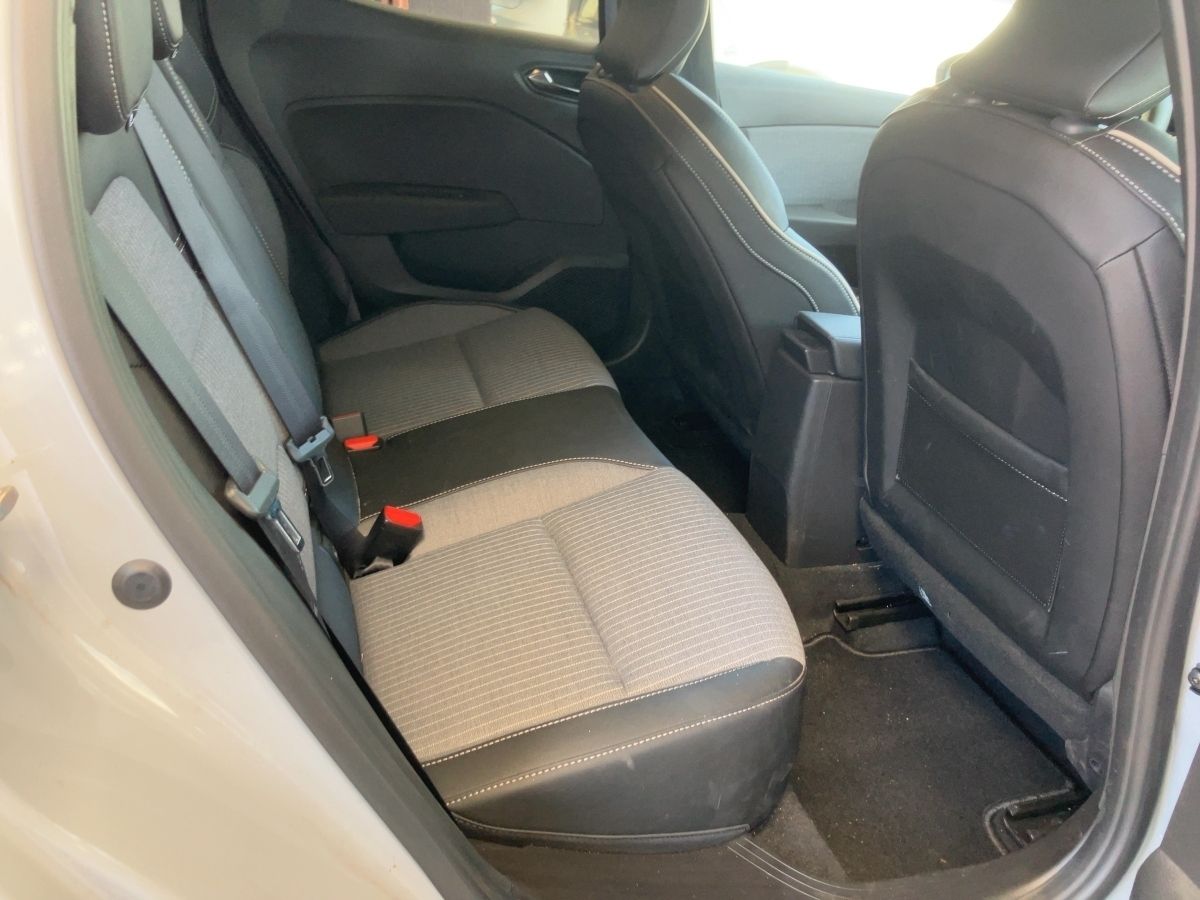 Renault Clio - Bild 10