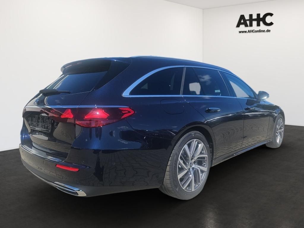 Fahrzeugabbildung Mercedes-Benz E 220 d 4M T-Modell +EDITION-AVANTGARDE+AHK+DIGI