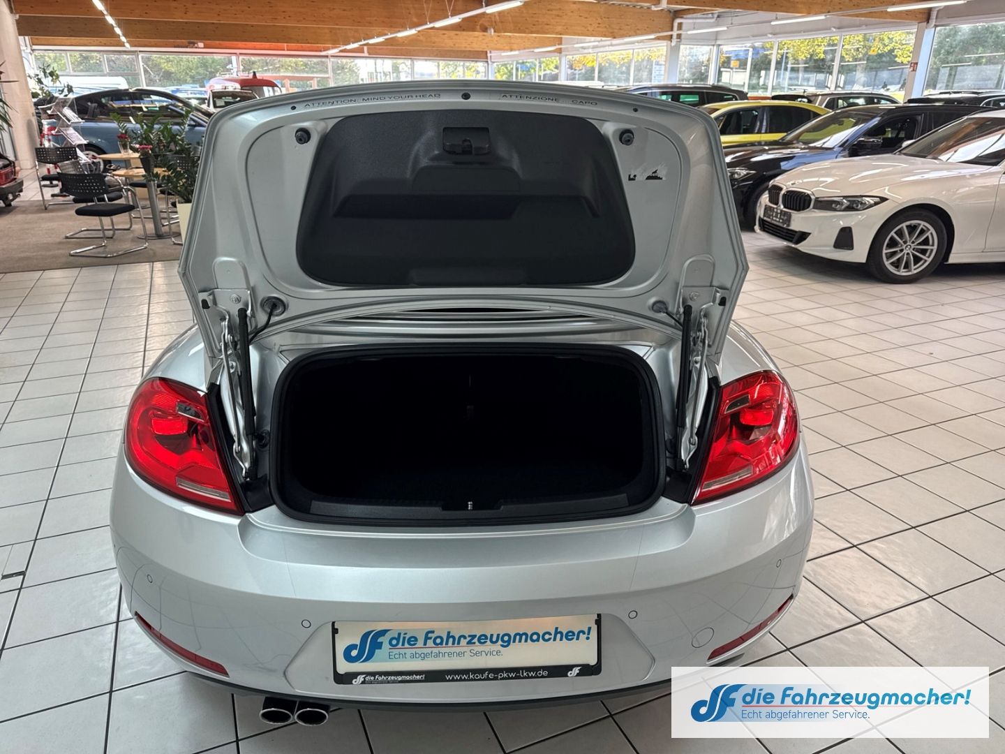 Fahrzeugabbildung Volkswagen Beetle Cabriolet Design 1,4 DSG Leder Sperrdiff.