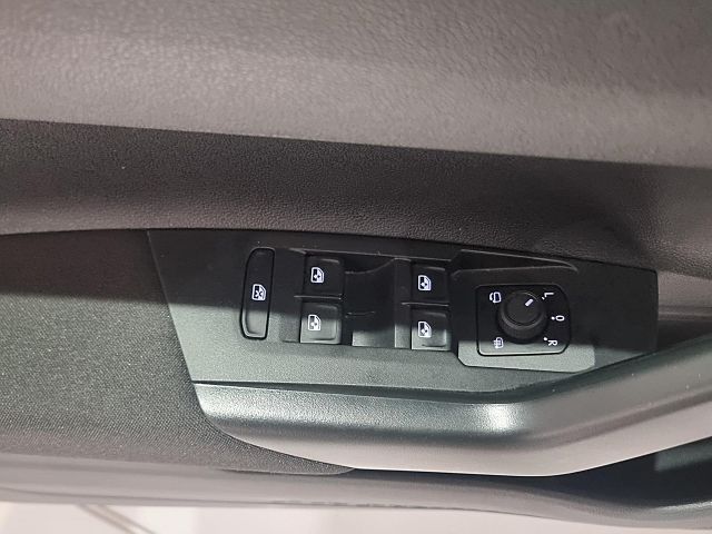 Taigo 1.0 LIFE LED PDC TEMPOMAT ACC FREISP. SHZ