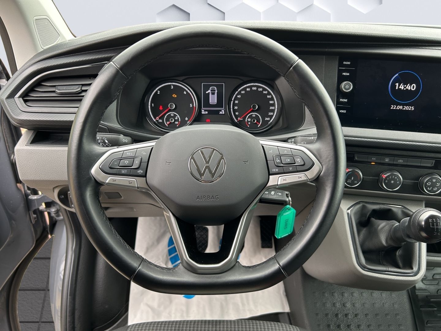 T6.1 Kasten 2,0 l TDI SCR 5-Gang AHZV Klima Navi