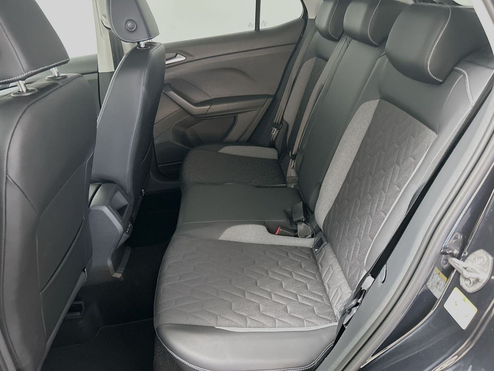 Volkswagen T-Cross - Bild 21