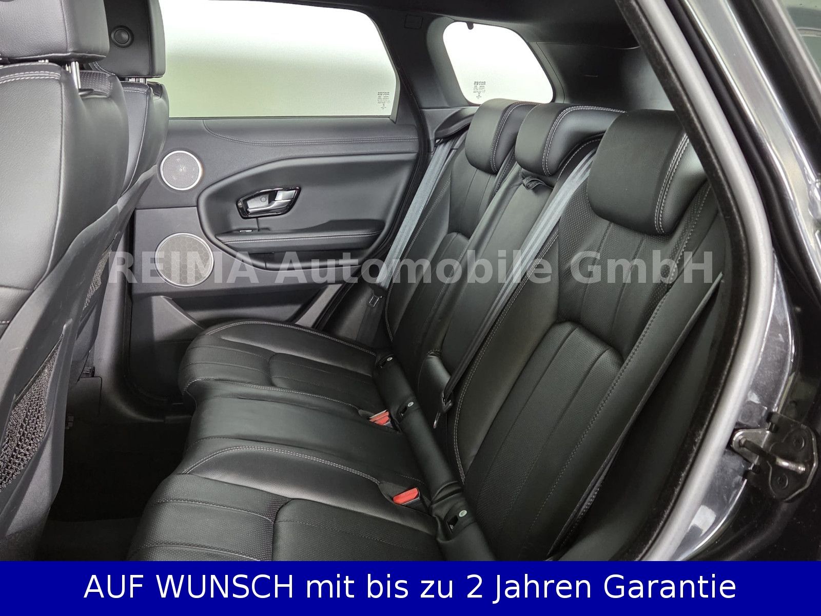 Fahrzeugabbildung Land Rover Range Rover Evoque 2,0D SE, Navi, Xenon, 20" Alu