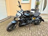 Ducati XDIAVEL mit seitl. Kennzeichenhalterung und LED 