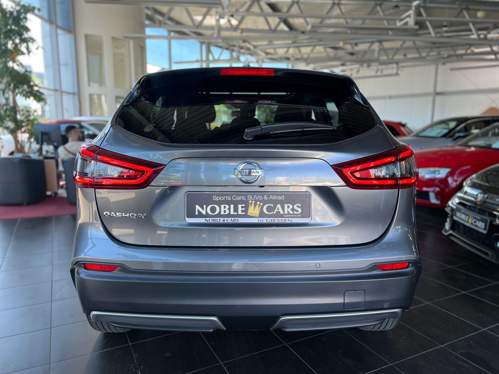 Fahrzeugabbildung Nissan Qashqai Zama PANO 360° NAV SHZ ALU
