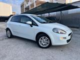 Fiat Punto Evo 1.4 5 porte Blue&Me EasyPower GPL - Fiat Punto Evo mit Halbautomatikschaltung