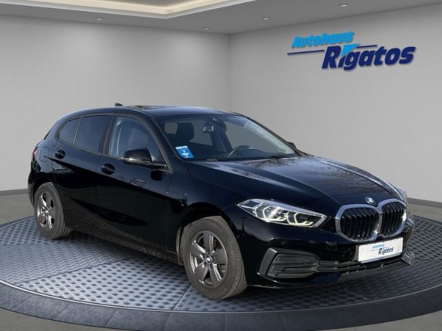 BMW 118 i Advantage Autom. AHK, Navi, Rückfahrkiamer