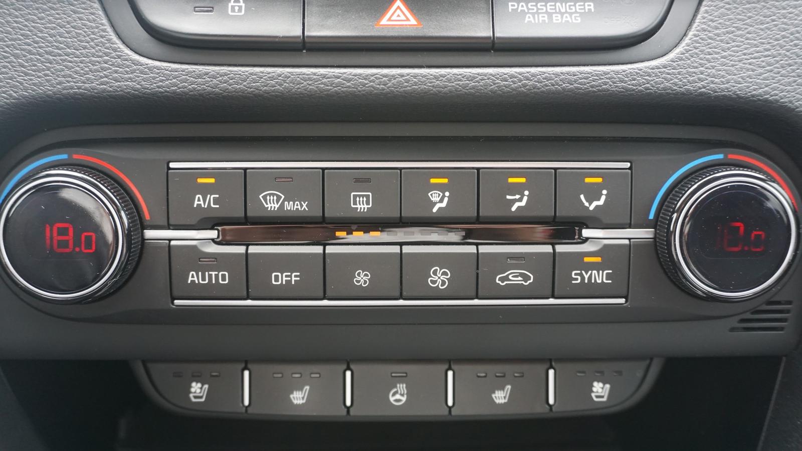 Kia XCeed 1.6 T-GDI Platinum Edition LED Panorama