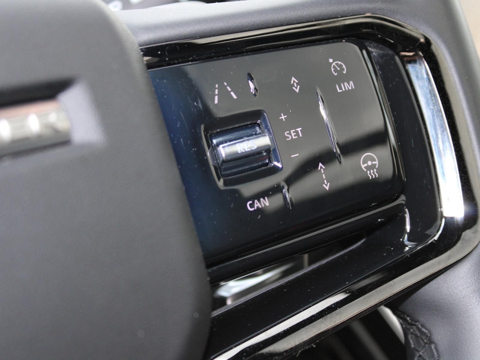 Fahrzeugabbildung Land Rover Range Rover Velar D300 Dynamic SE
