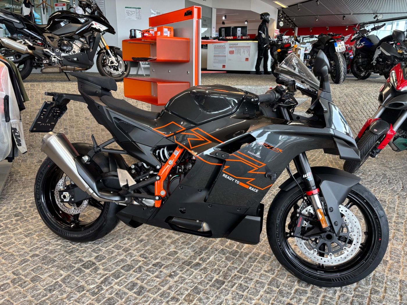 Fahrzeugabbildung KTM 990 RC R Modell 2026 48 Monate Garantie