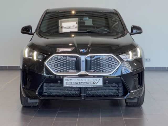 BMW iX2 - Bild 4