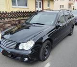Mercedes-Benz 220 - Mercedes-Benz 220 aus 2004