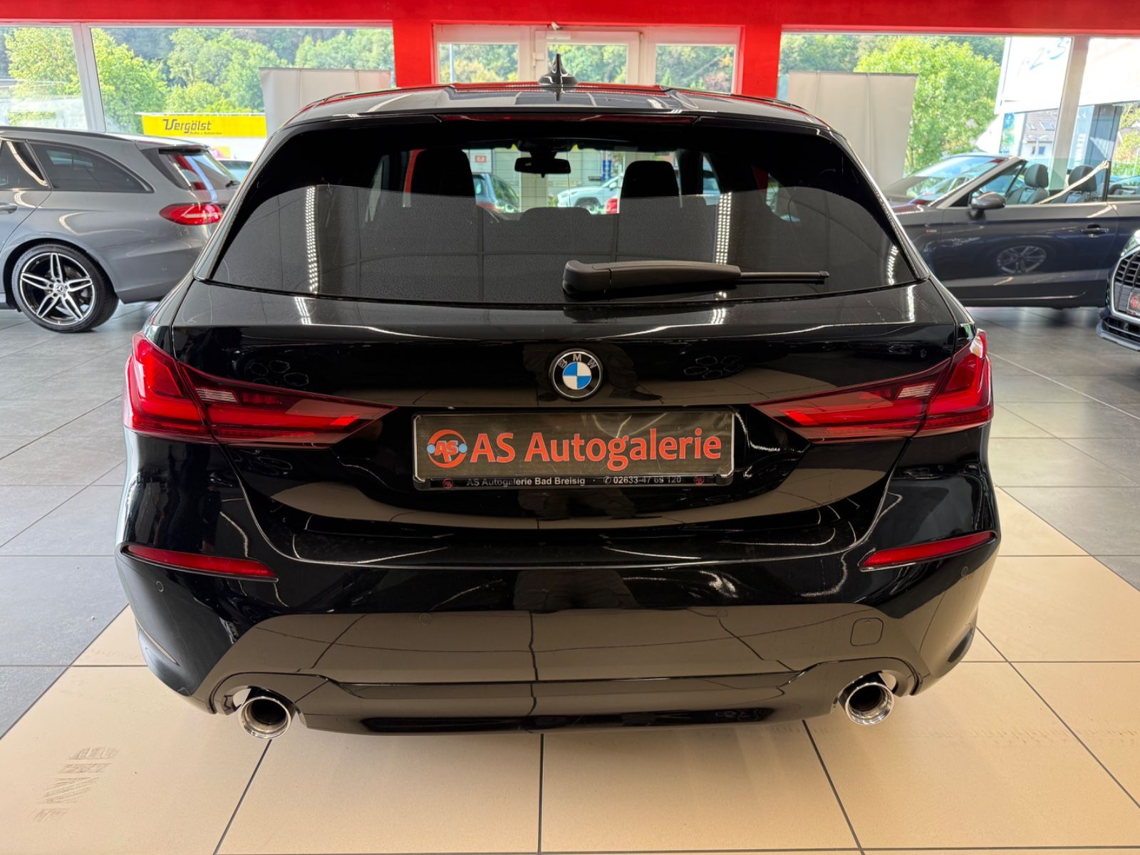 BMW 118d Advantage Panorama imagem 3