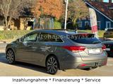 Hyundai i40 blue Premium LED/NAVI/SHZ&KLIMA/PANO/RFK/BT - Hyundai i40 mit Diesel-Antrieb: Kombi, Automatik