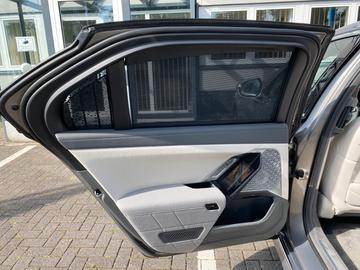 2022 BMW I7 — миниатюра 15