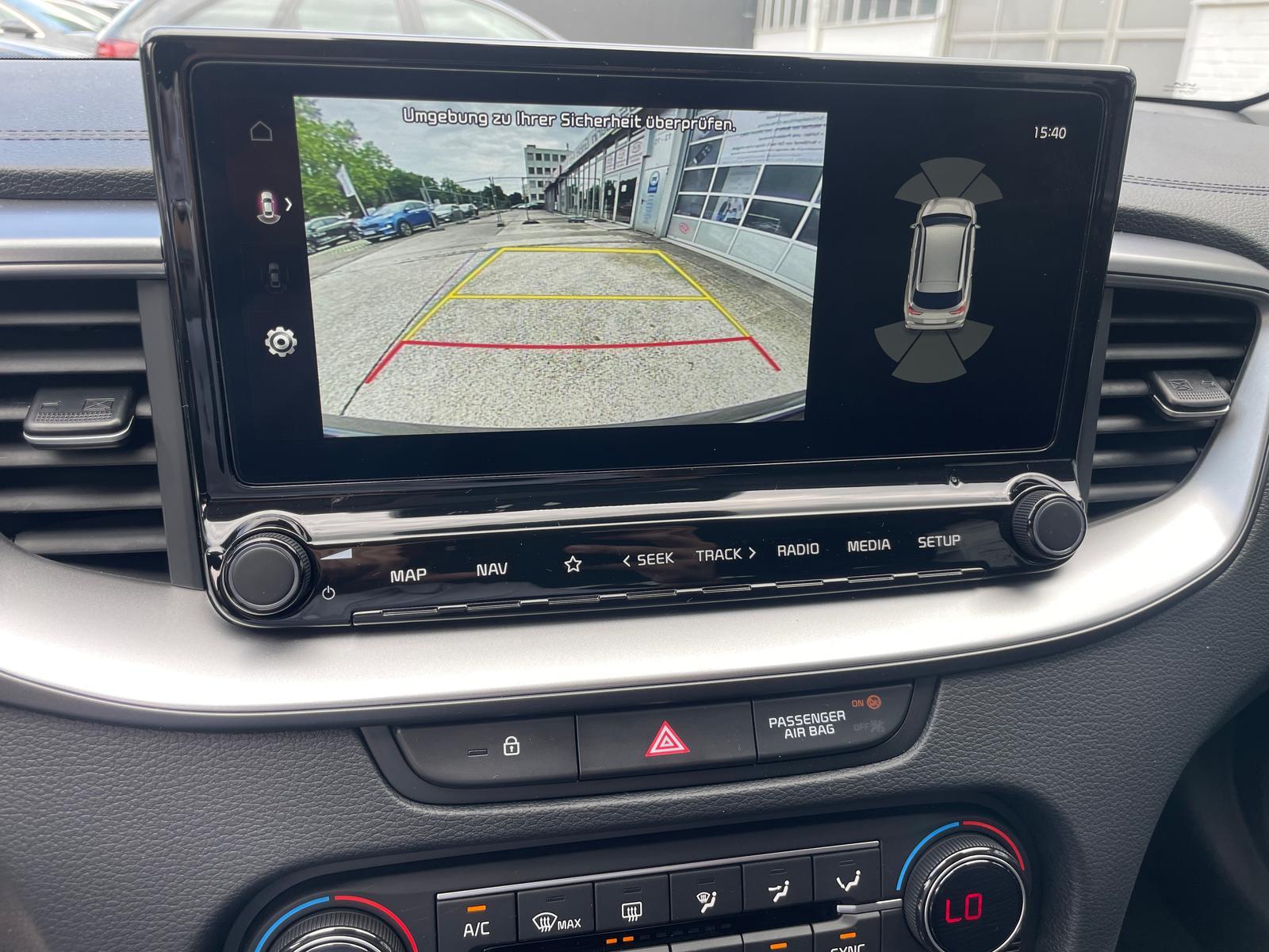 Kia CEED SW 1.5T DCT7 KEYLESS LED PDC V+H 17´´ALU
