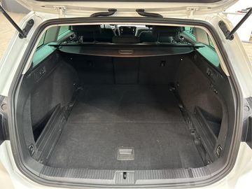Volkswagen Passat Variant - 6