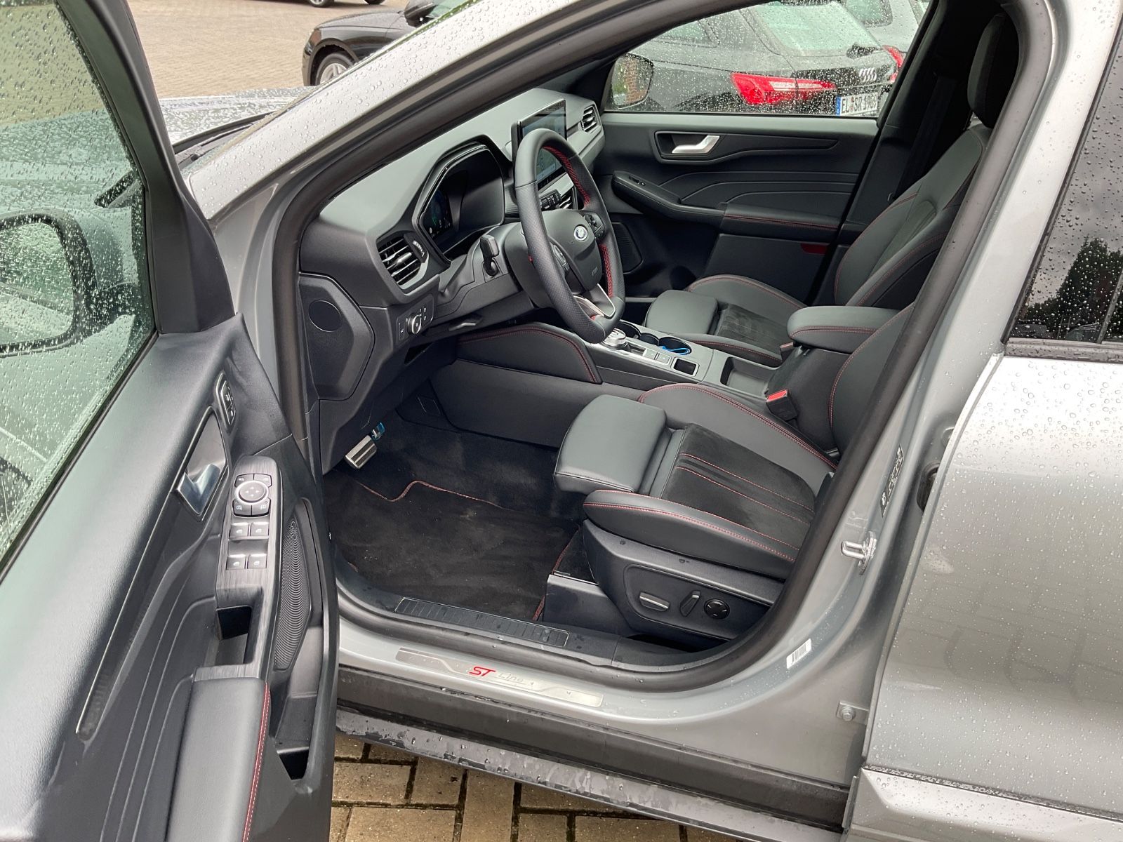 Fahrzeugabbildung Ford Kuga 1.5 EcoBoost ST-Line X,Navi,Kamera,Headup