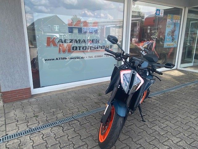 KTM 1290 Super Duke R  Evo