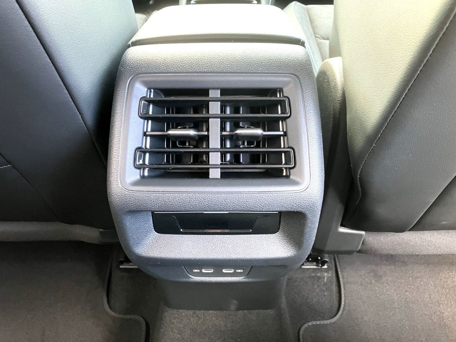 Volkswagen Tiguan - Bild 16