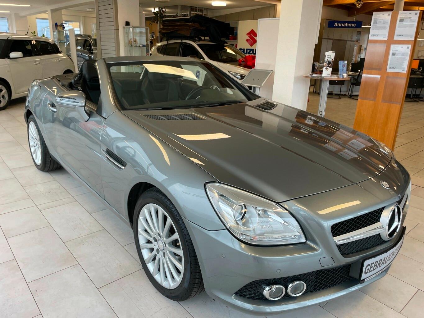 Mercedes-Benz SLK 200 BlueEffi.*Airscarf*Klima*SHZ*PTC*Navi