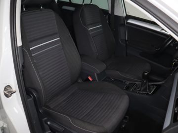 Volkswagen Golf - 11