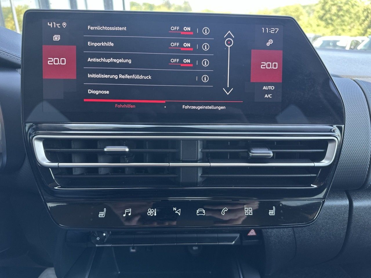 Fahrzeugabbildung Citroën C5 AIRC HYBRID 136 e-DSC6 e-SERIES* - mit KI generiert/bearbeitet