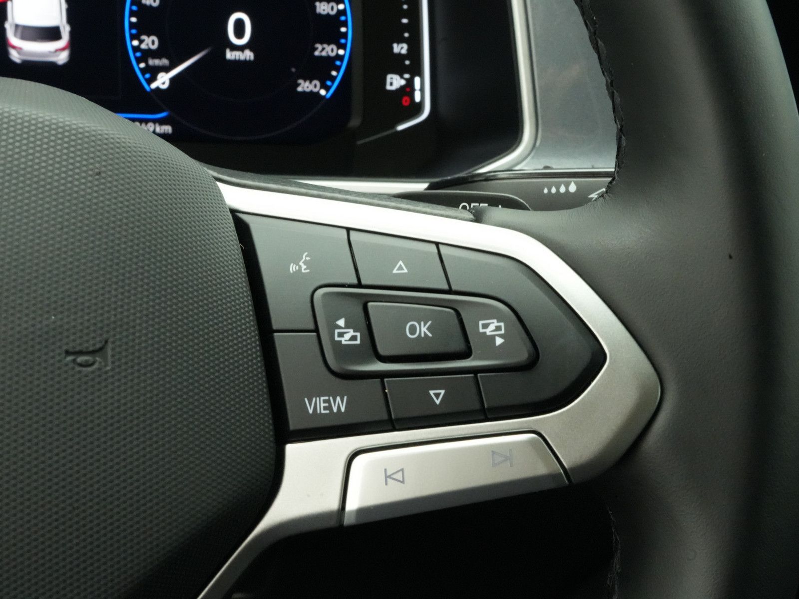 Volkswagen T-Roc - Bild 13