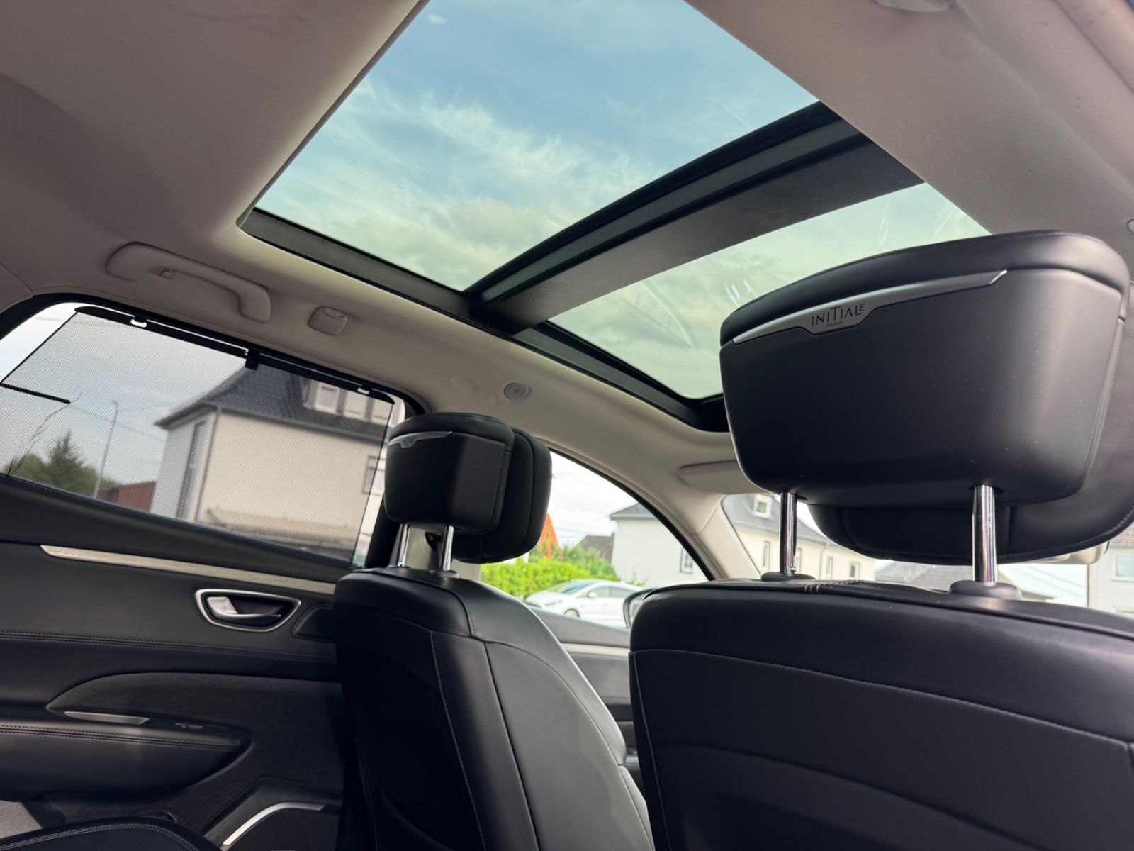 Fahrzeugabbildung Renault Talisman Initiale Paris/PANO/R-Cam/AHK/CarPlay/