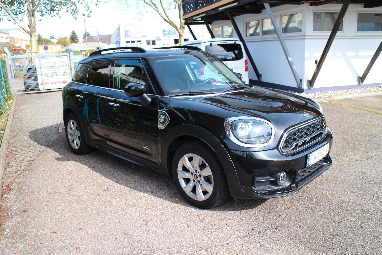 MINI Countryman Cooper SE ALL4/Autom/Nav/PDC/SHZ/Klim