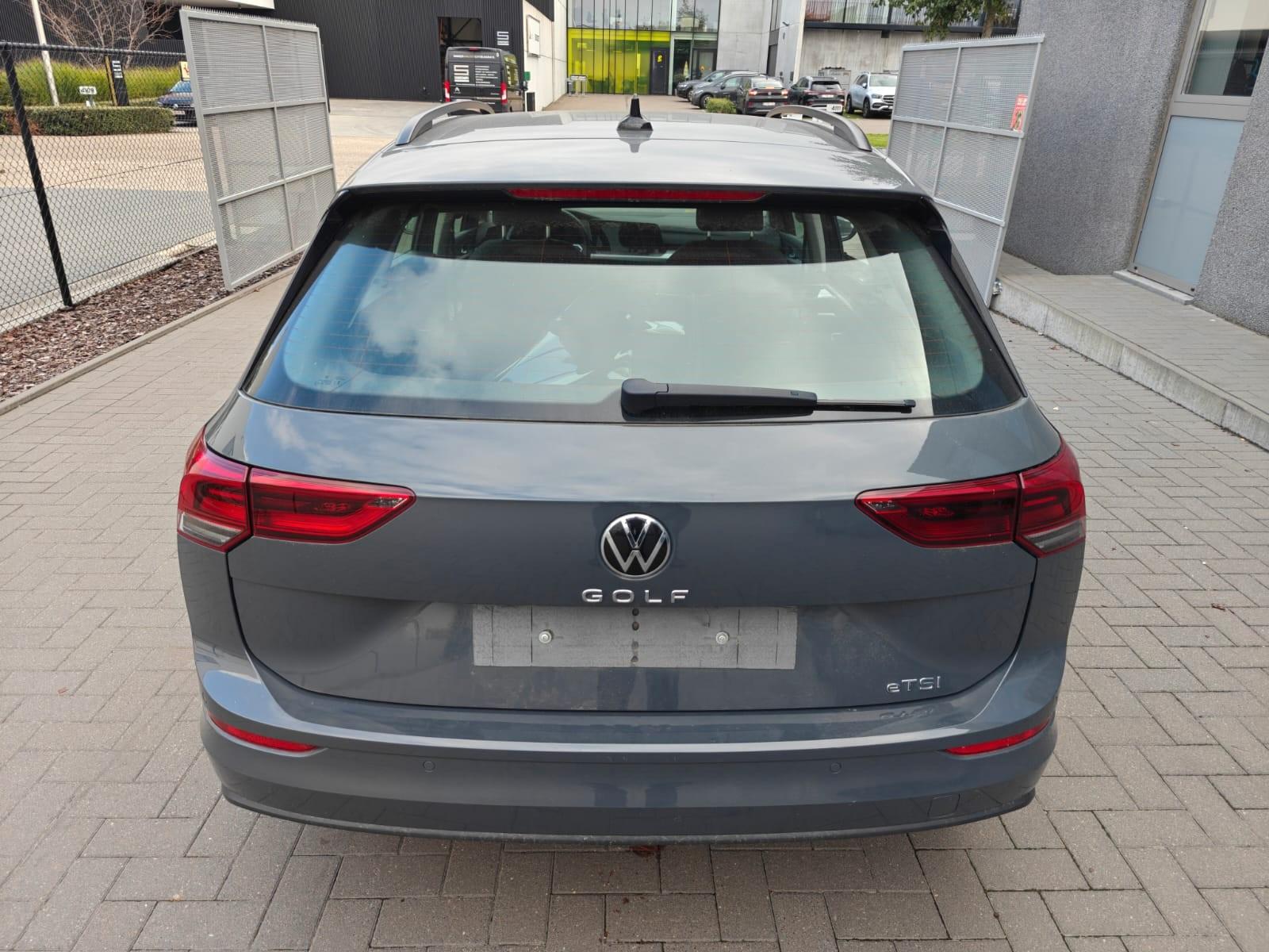 Volkswagen Golf VIII VARIANT 1.0 TSI 115PS NAVI CAMERA DSG