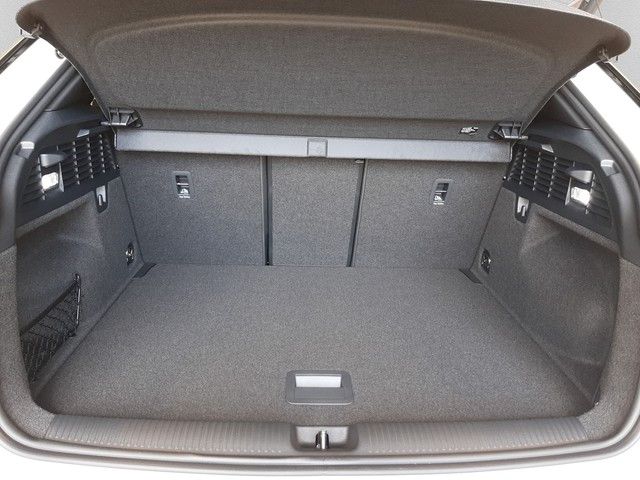 Fahrzeugabbildung Audi Q2 S line 35TDI quattro S-tronic AHK Navi Matrix