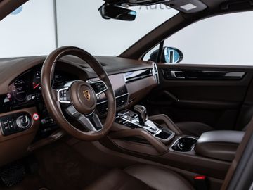Porsche Cayenne - 7