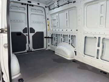 Volkswagen Crafter - 12
