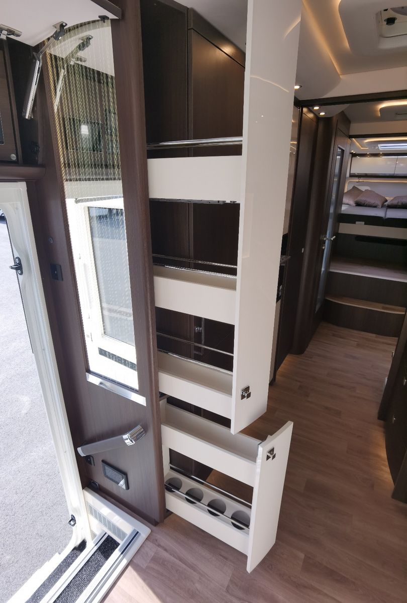Fahrzeugabbildung Morelo Grand Empire 110 GSO Slide-Out M25