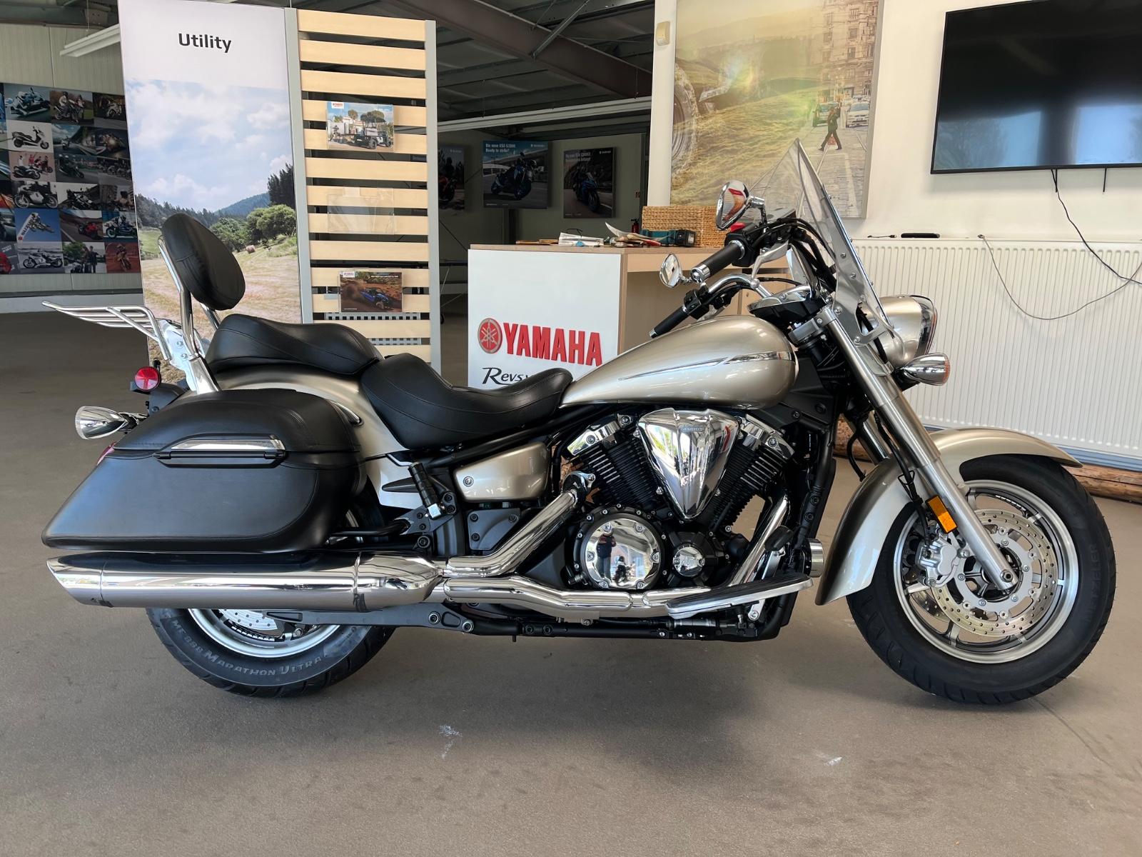 Yamaha XVS1300 Touring